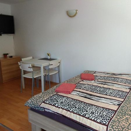 Apartments U Cara 捷克布杰约维采 外观 照片